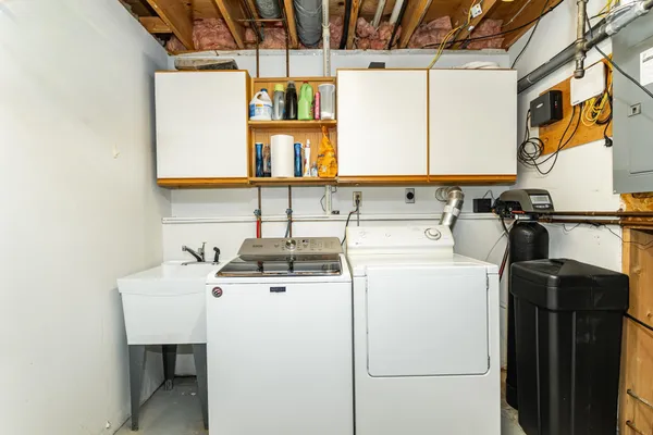 $520,000 | 745 Treetop Lane Southwest, Oronoco, MN 55960