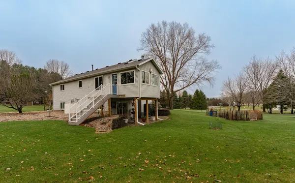 $520,000 | 745 Treetop Lane Southwest, Oronoco, MN 55960