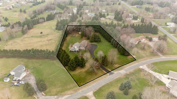 $520,000 | 745 Treetop Lane Southwest, Oronoco, MN 55960