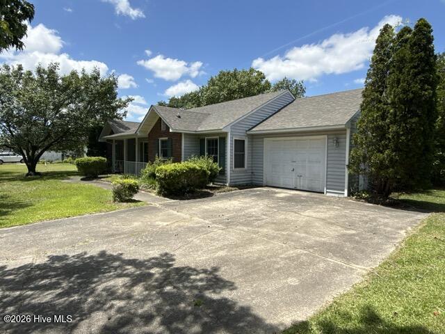 4511 Rivershore Drive New Bern, NC 28560 - Photo 20 of 22 Right Side