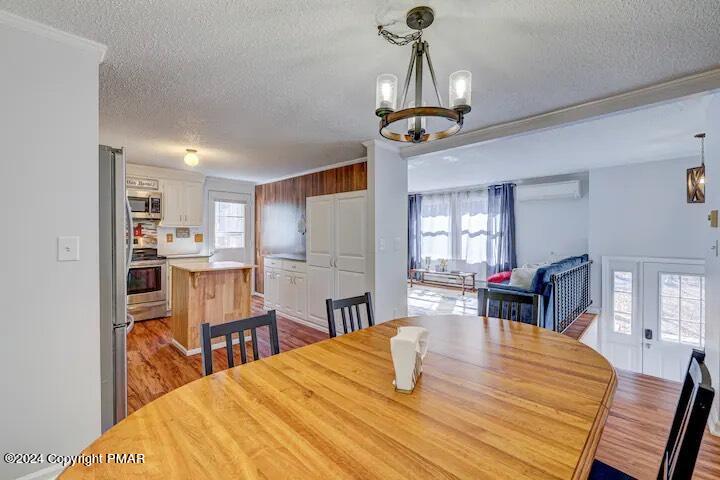 Sir Lionel Court Blakeslee, PA 18610 - Photo 6 of 23 a view of a dining room with furniture