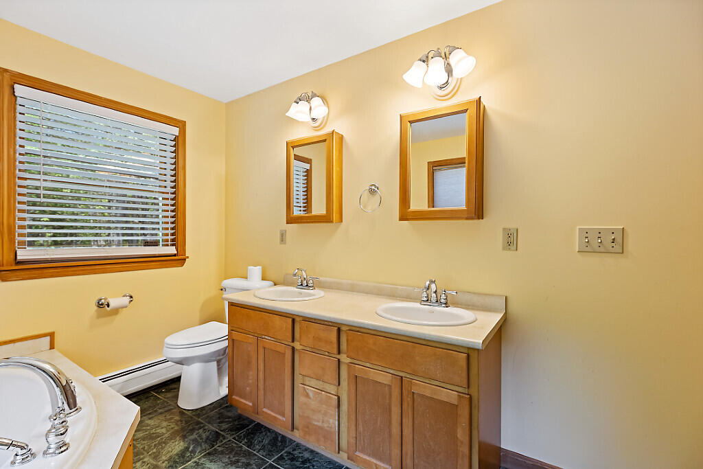 476 Smithfield Road Oakland, ME 04963 - Photo 20 of 40 First floor bath