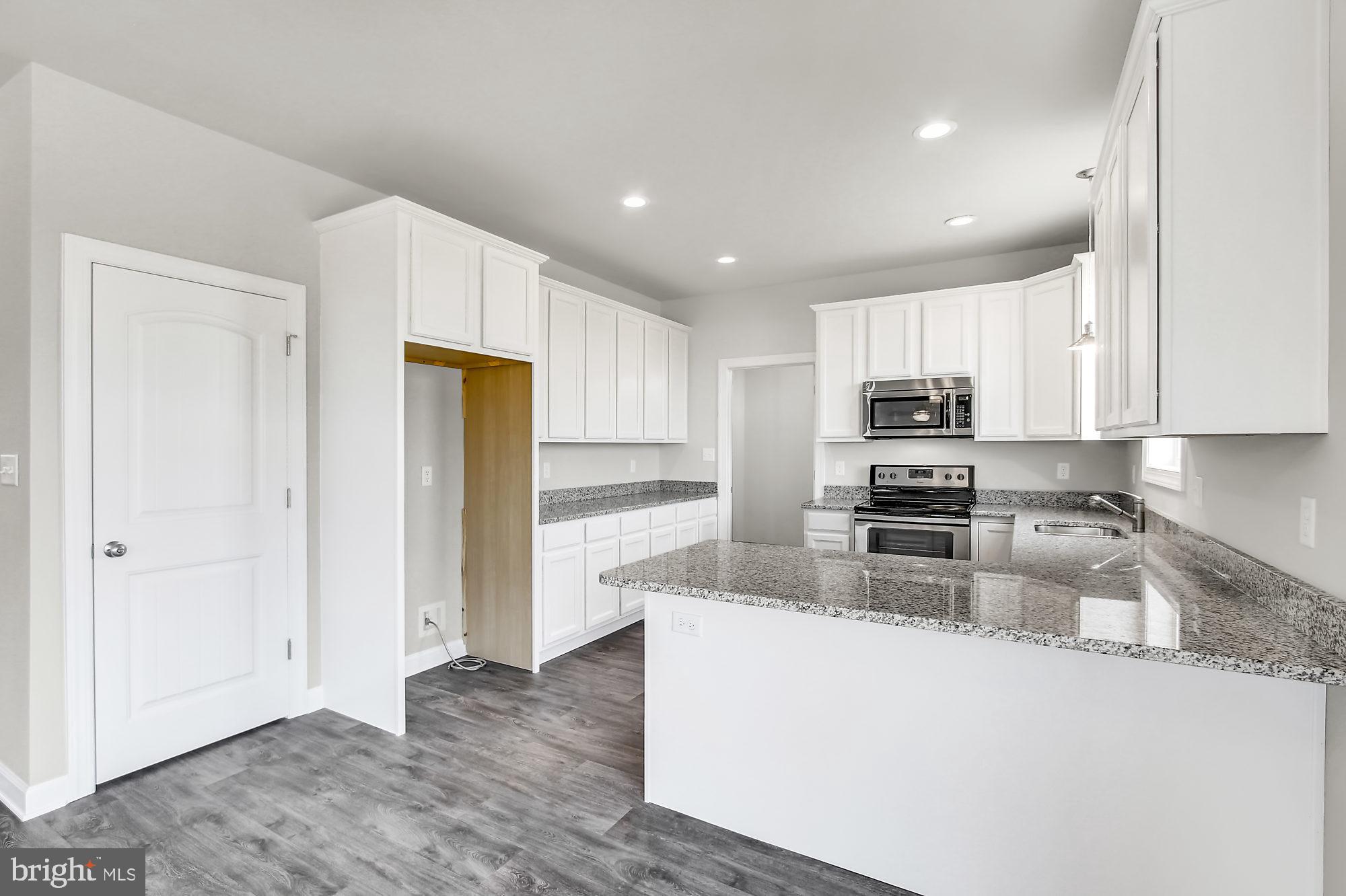 100 Lobell Road, Unit 13 Abbottstown, PA 17301 - Photo 12 of 23