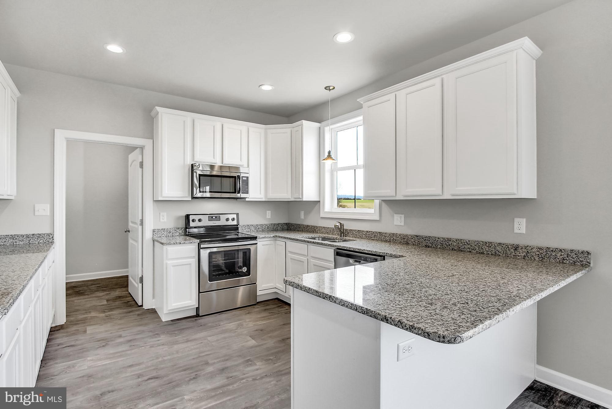 100 Lobell Road, Unit 13 Abbottstown, PA 17301 - Photo 9 of 23