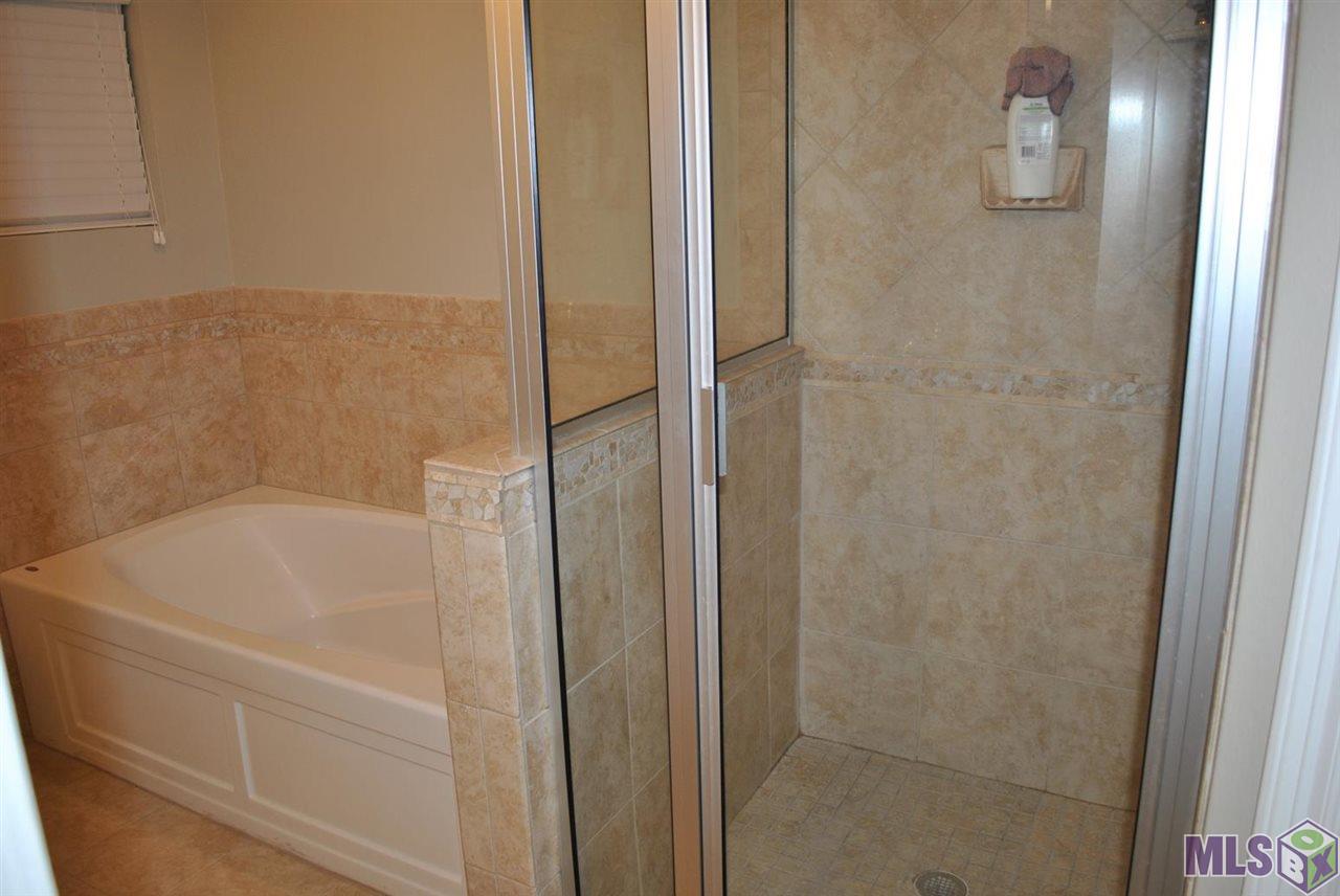1111 Pelican Lakes Parkway, Unit 1802 Baton Rouge, LA 70820 - Photo 17 of 22