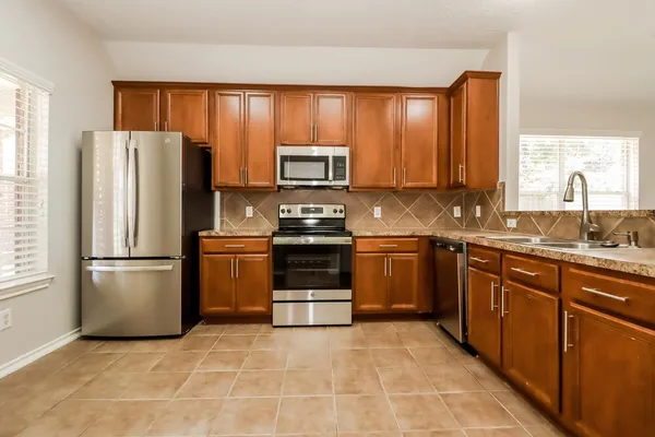 $1,990 | 21947 Gosling Cedar Place, Spring, TX 77388