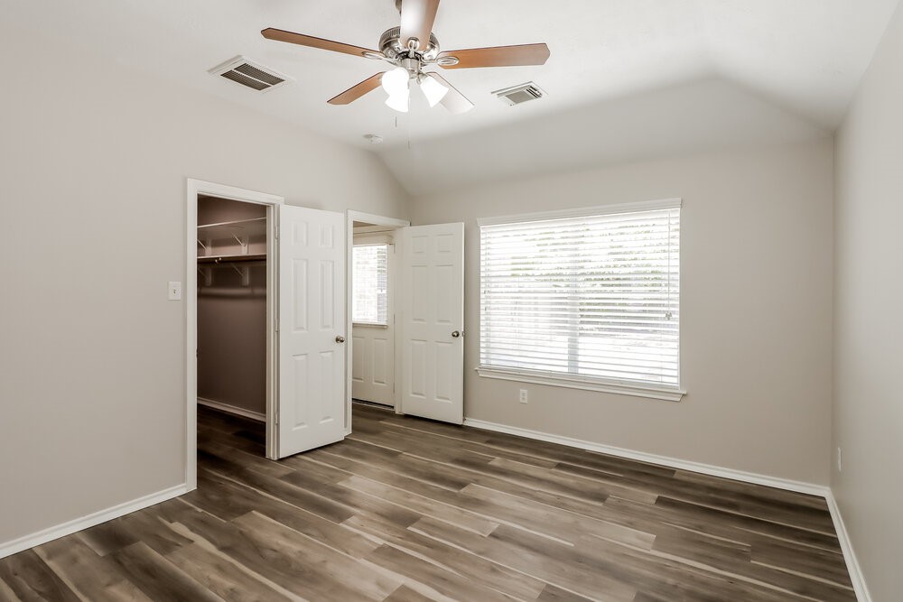 21947 Gosling Cedar Place Spring, TX 77388 - Photo 10 of 16