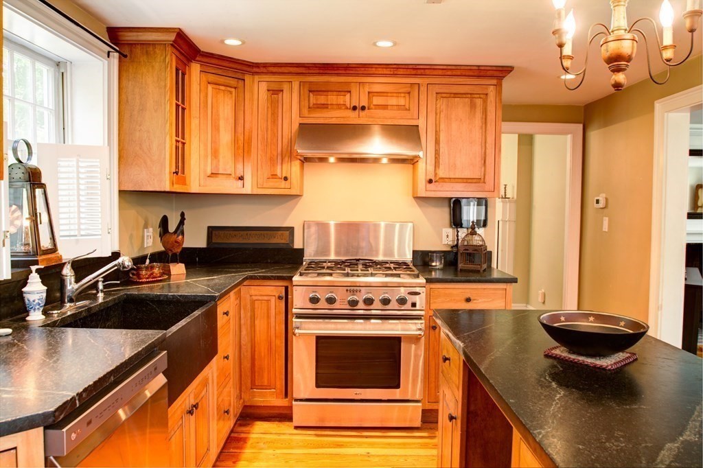 140 North Road Chelmsford, MA 01824 - Photo 15 of 42