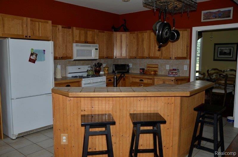12335 Fish Lake Road Holly, MI 48442 - Photo 12 of 39 Kitchen