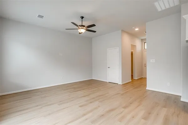 $2,206 | 6138 Lavanda Avenue, Fort Worth, TX 76126