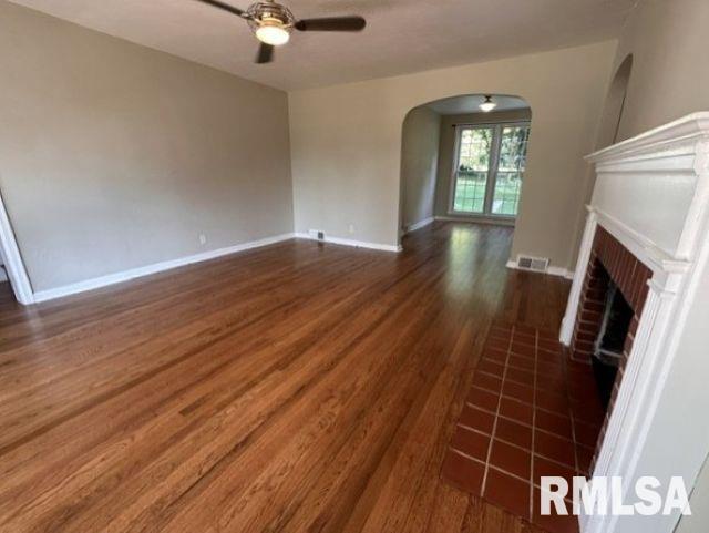 1210 Edgehill Road Jacksonville, IL 62650 - Photo 6 of 36 Gallery Image 6