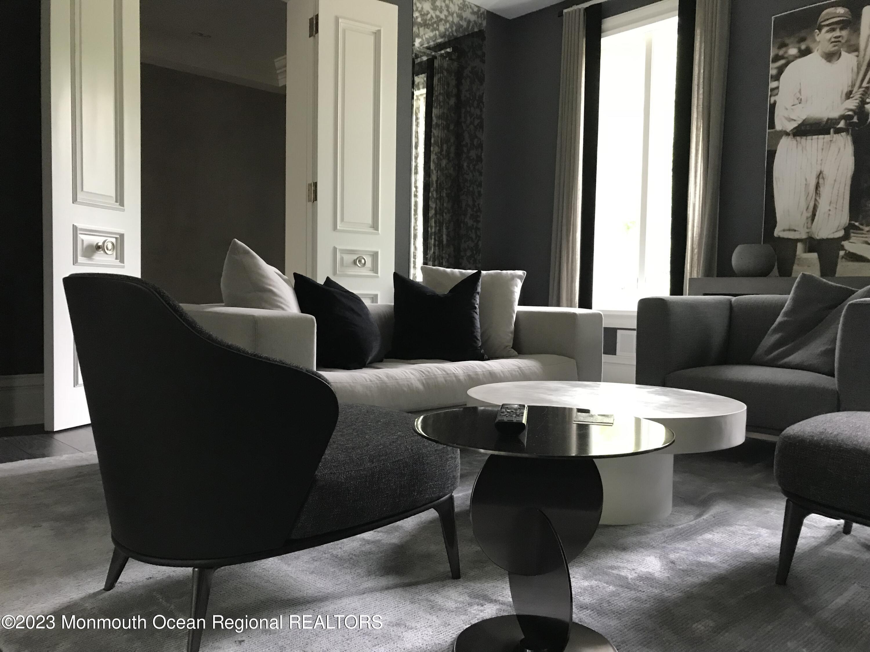 18 Riverside Drive Rumson, NJ 07760 - Photo 14 of 21 Living Room IMG_8023