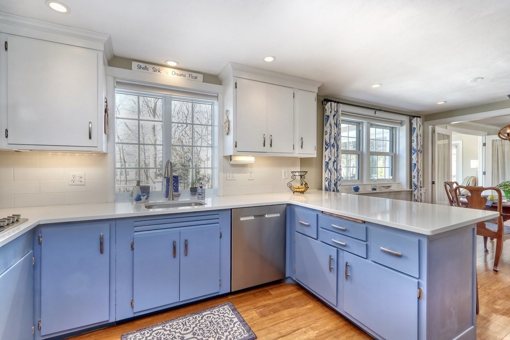 127 Forbes Road Westwood, MA 02090 - Photo 11 of 32