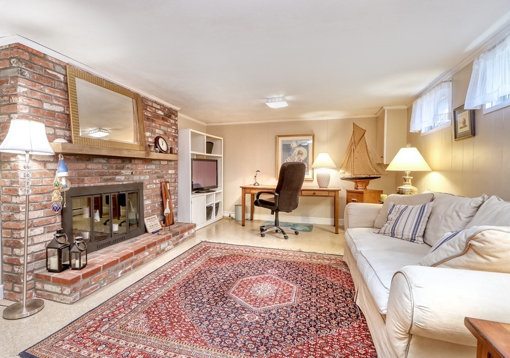 127 Forbes Road Westwood, MA 02090 - Photo 19 of 32