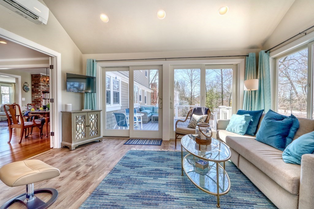 127 Forbes Road Westwood, MA 02090 - Photo 8 of 32