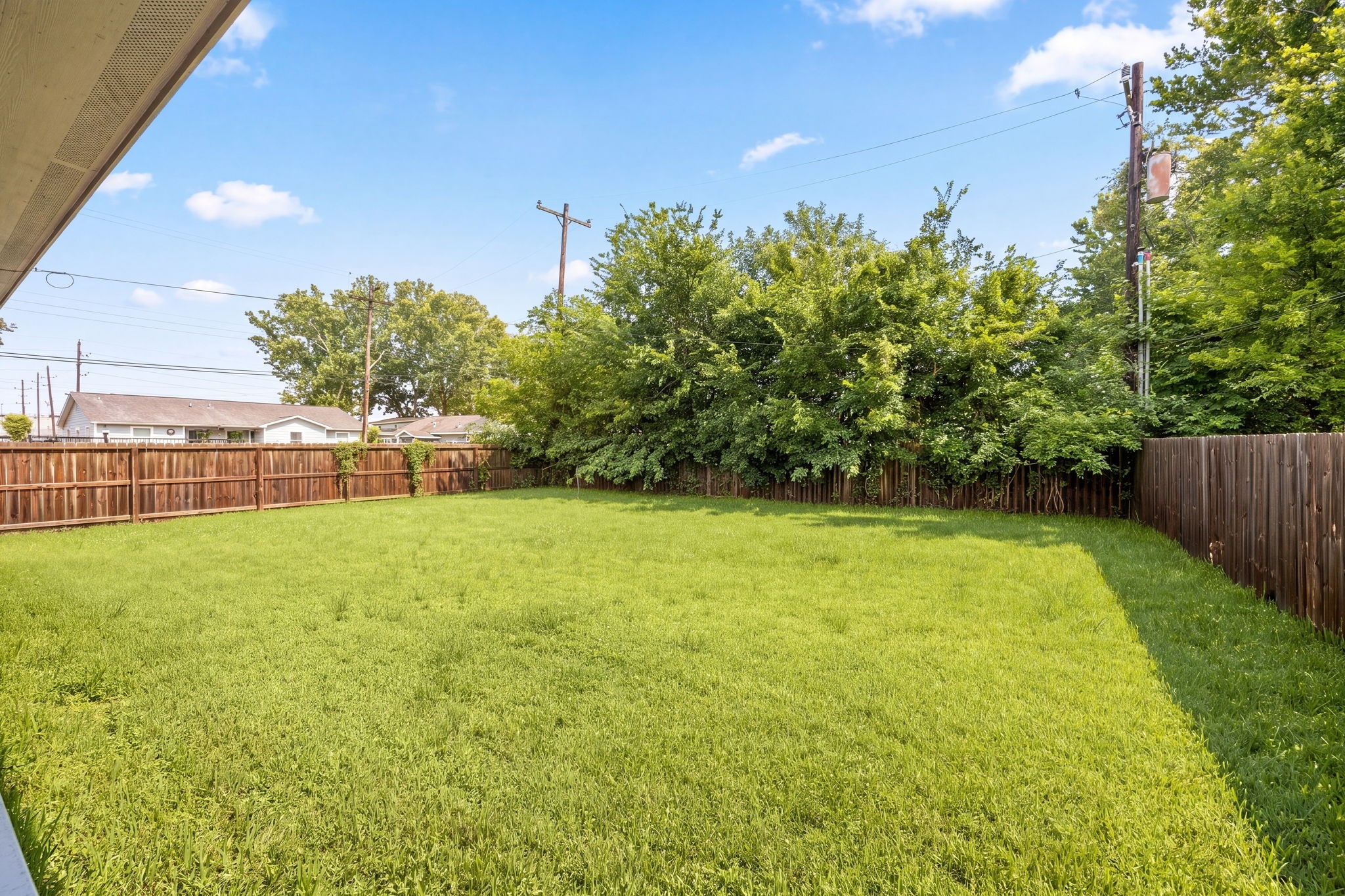 5601 Howell Street Houston, TX 77032 - Photo 22 of 27