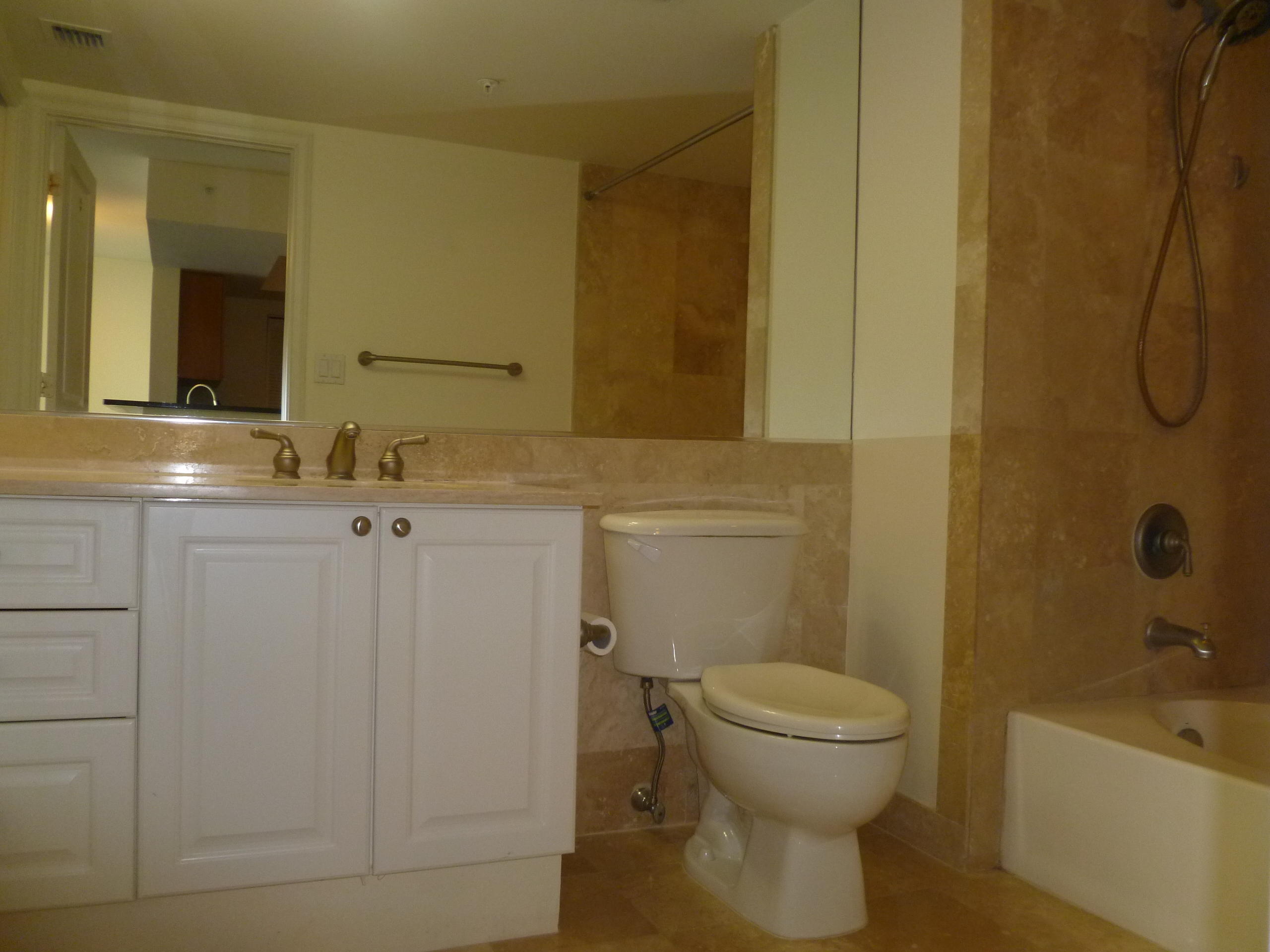 99 Southeast Mizner Boulevard, Unit 712 Boca Raton, FL 33432 - Photo 8 of 35 Master Bath