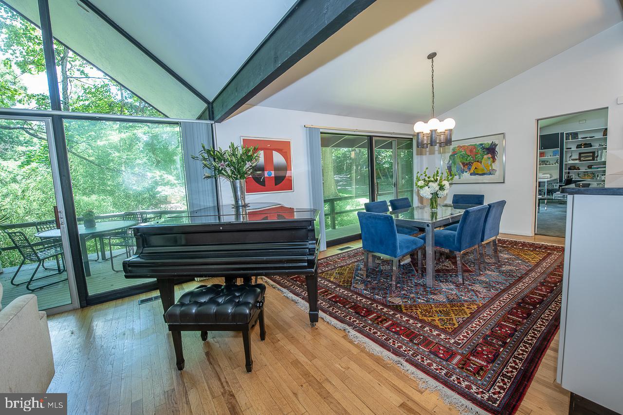 318 Sprague Road Narberth, PA 19072 - Photo 13 of 42 dining room