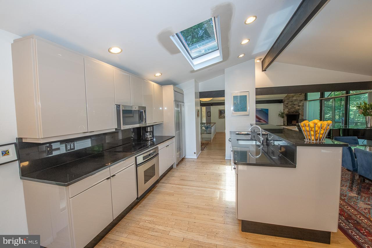 318 Sprague Road Narberth, PA 19072 - Photo 21 of 42 Kitchen