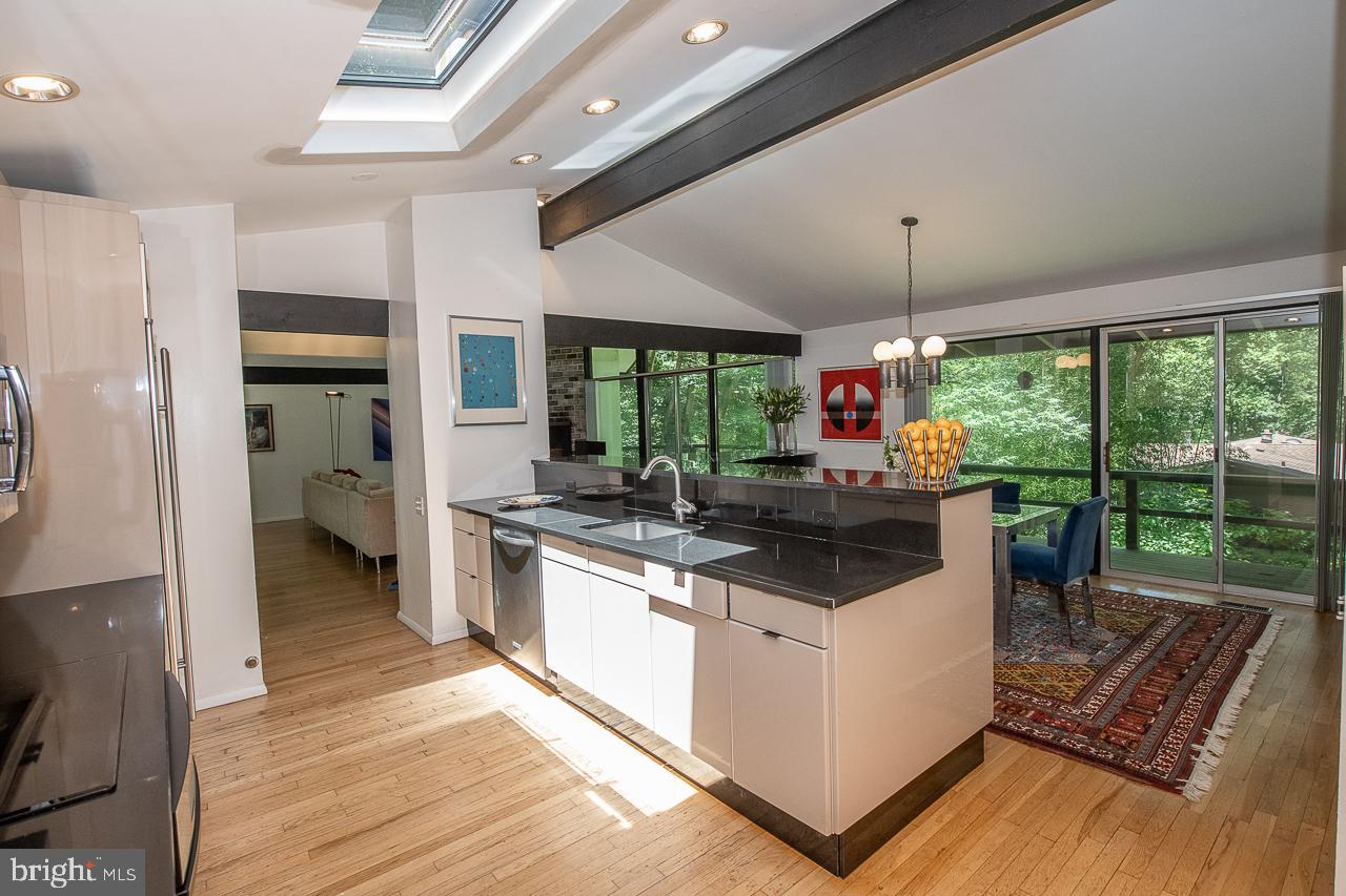 318 Sprague Road Narberth, PA 19072 - Photo 22 of 42 Kitchen
