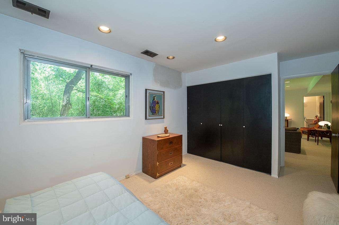 318 Sprague Road Narberth, PA 19072 - Photo 33 of 42 Lower Level Bedroom 2