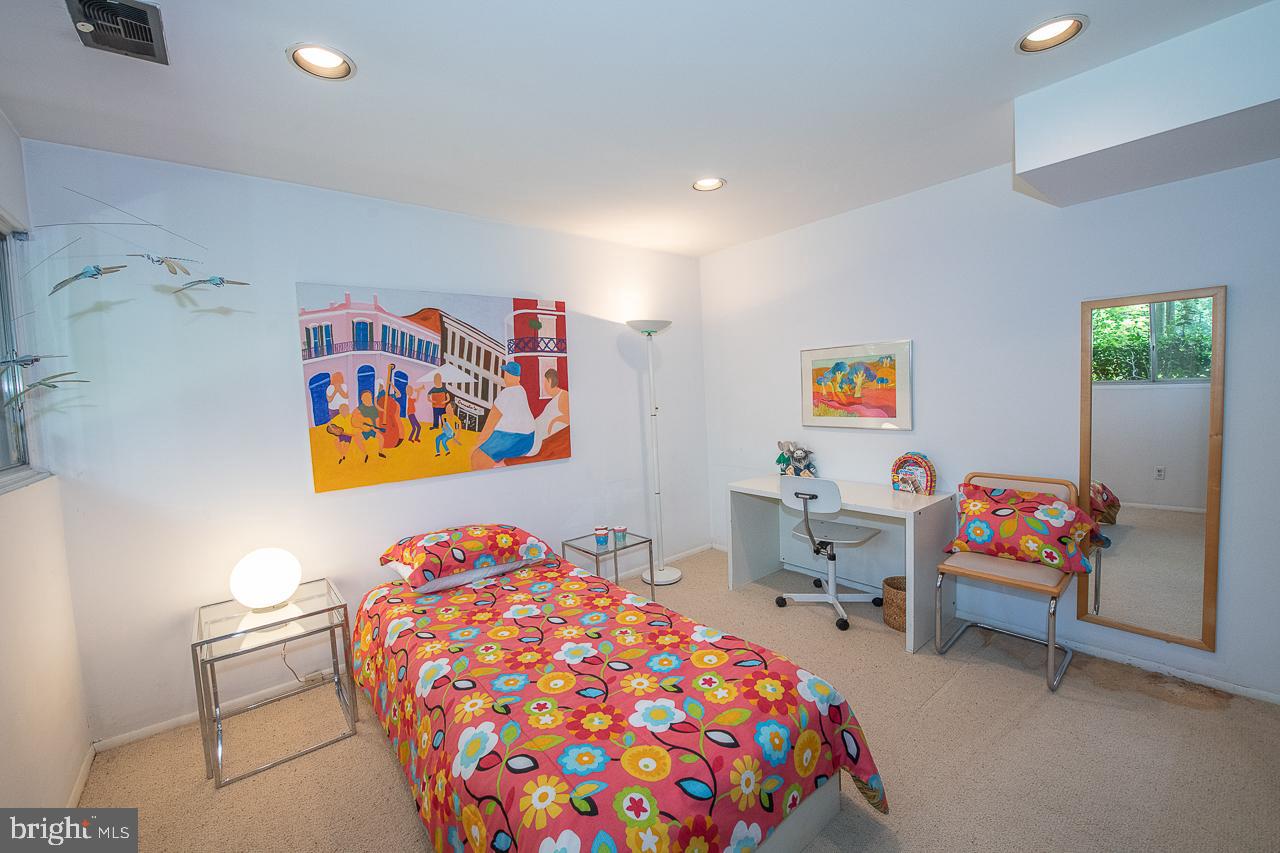 318 Sprague Road Narberth, PA 19072 - Photo 35 of 42 Lower Level Bedroom 3