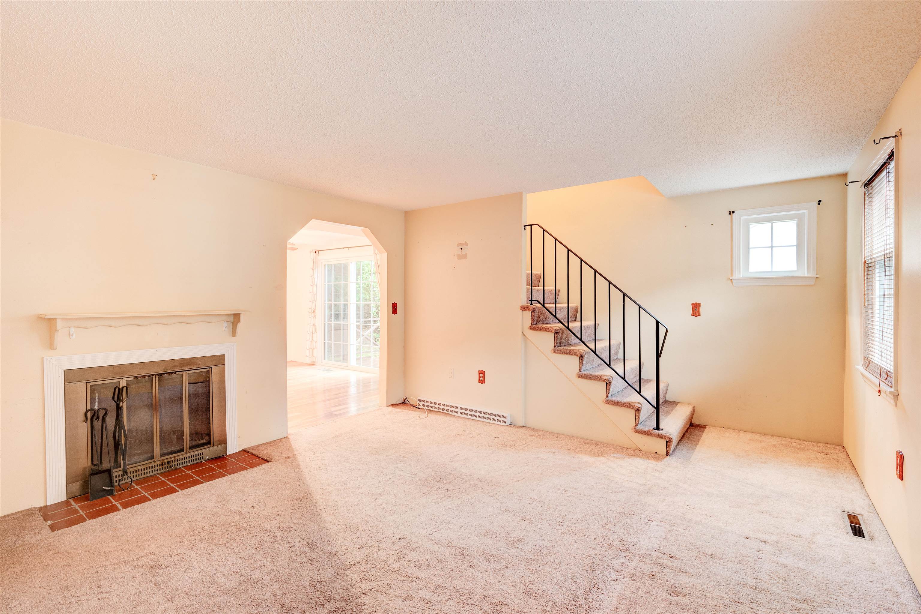 28 Cannongate III Road, Unit 3 Nashua, NH 03063 - Photo 4 of 24 Gallery Image 4