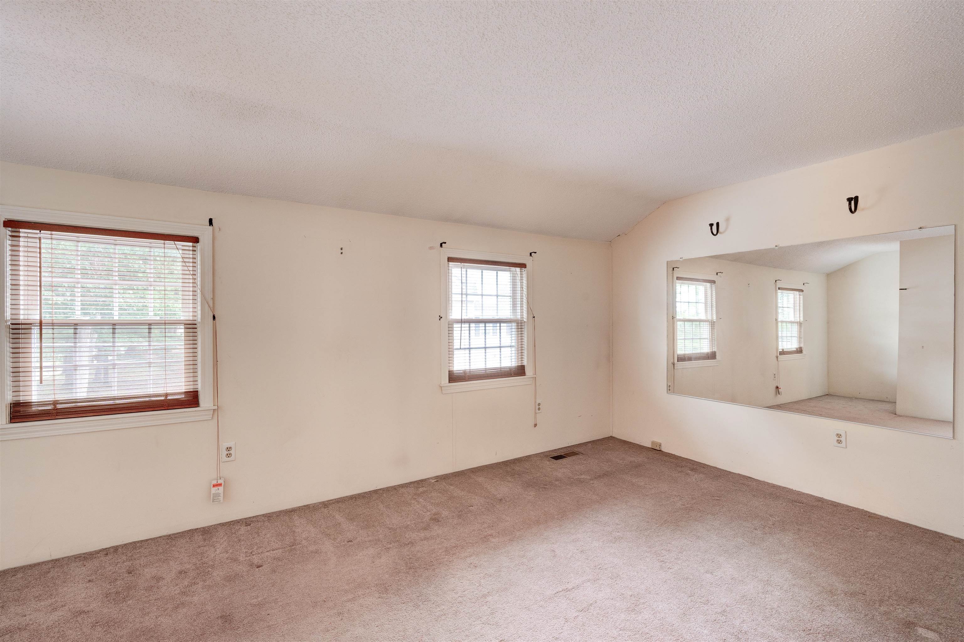 28 Cannongate III Road, Unit 3 Nashua, NH 03063 - Photo 6 of 24 Gallery Image 6