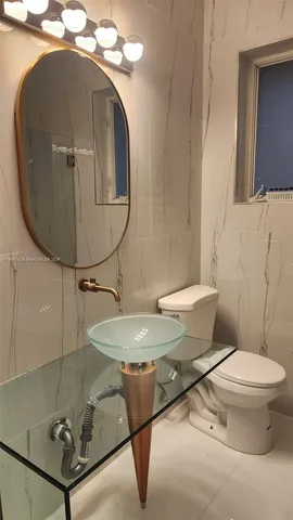 $3,900,000 | 472 Sunset Drive, Hallandale Beach, FL 33009