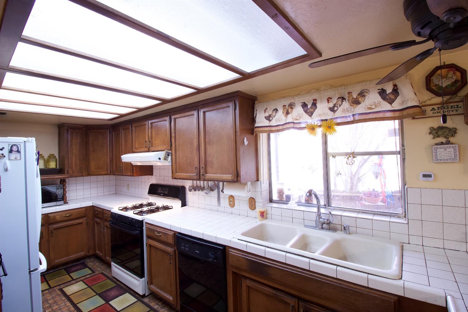 51110 Hogback Road Badger, CA 93603 - Photo 10 of 22 Gallery Image 10