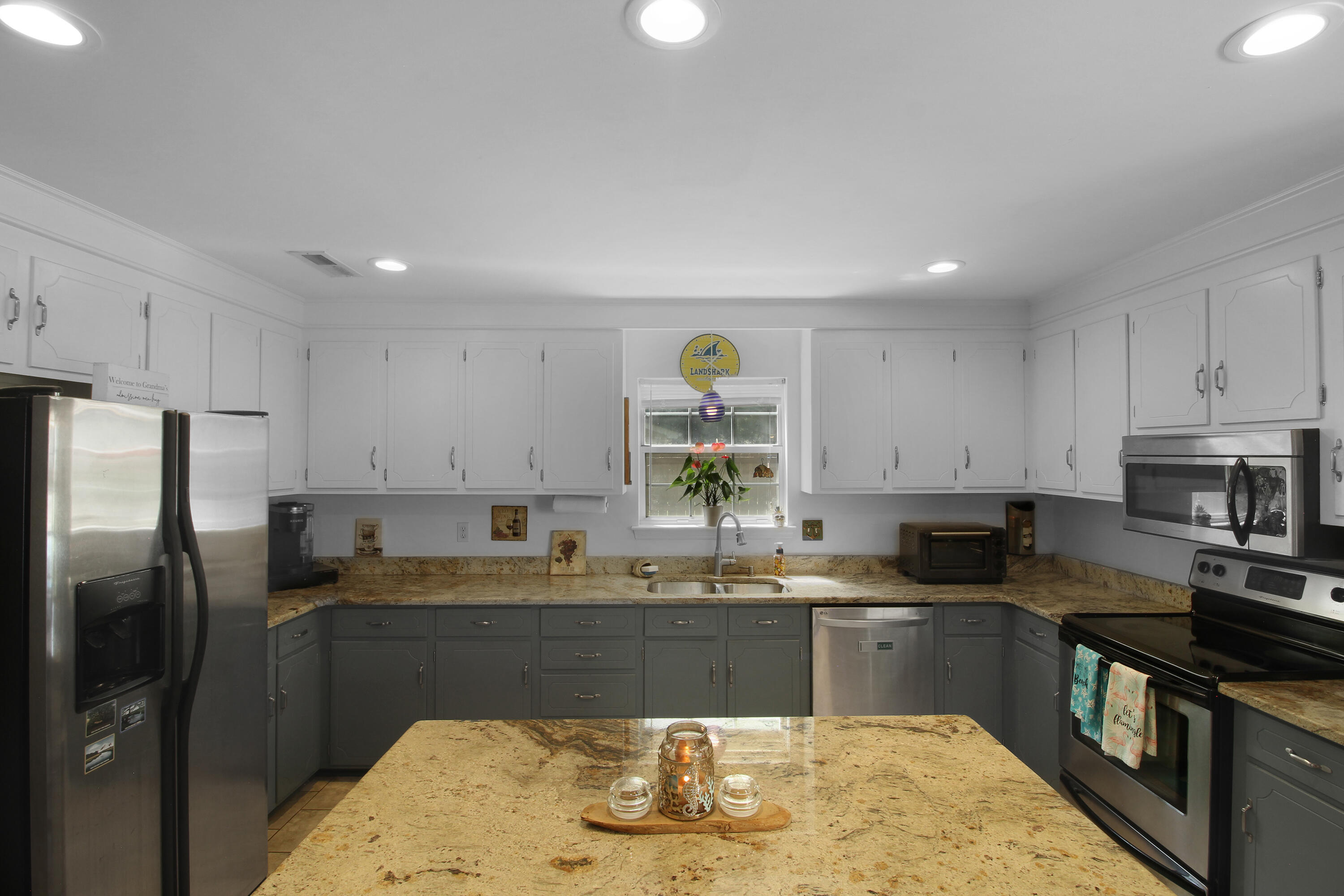 104 Excaliber Place North Charleston, SC 29418 - Photo 6 of 47 5