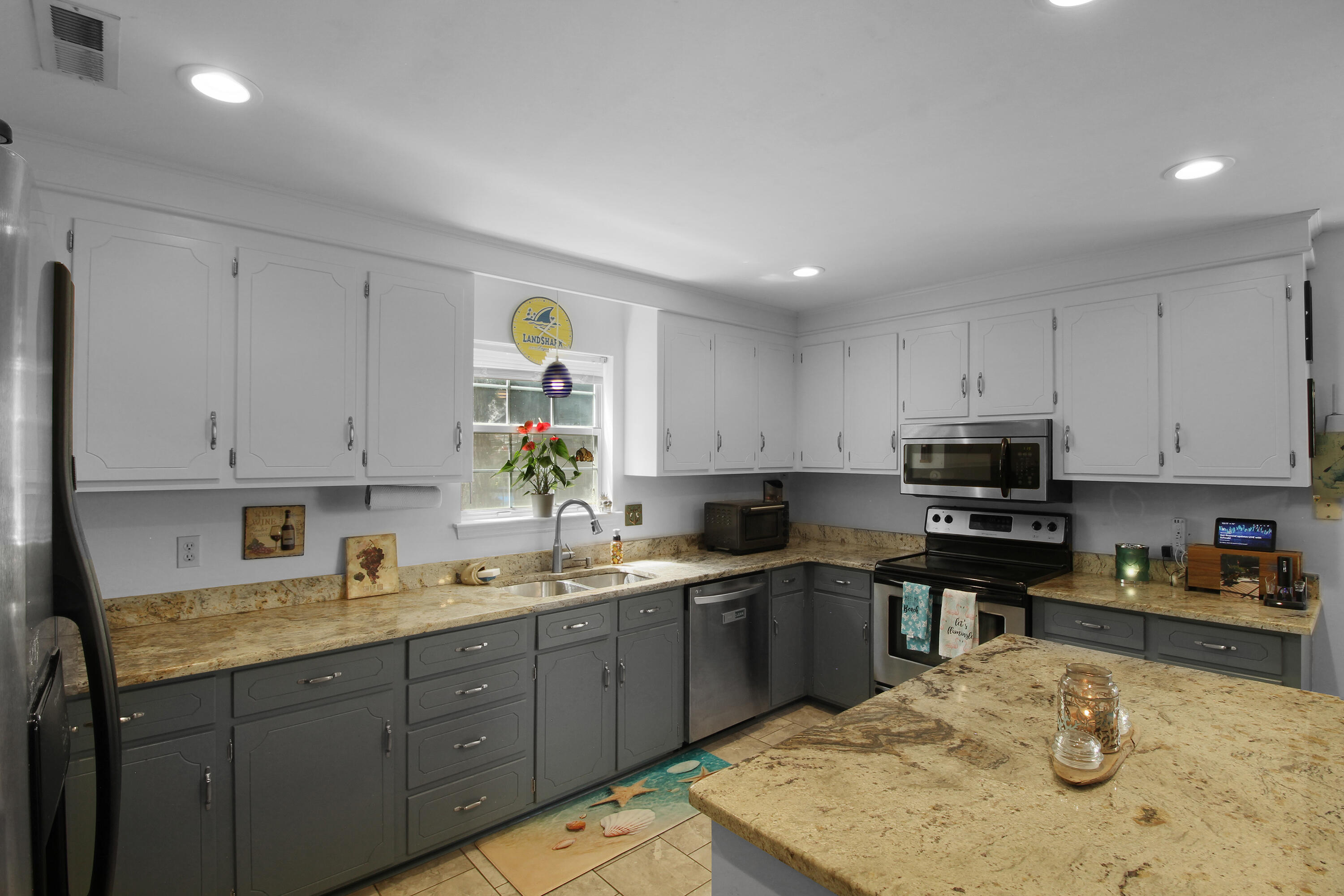 104 Excaliber Place North Charleston, SC 29418 - Photo 7 of 47 6