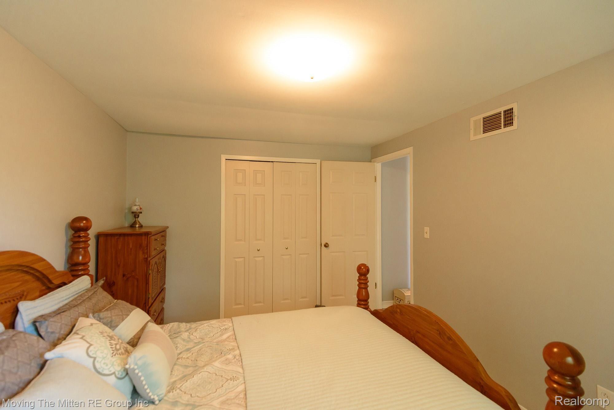 42556 Saltz Road Canton, MI 48187 - Photo 19 of 46 42556_saltz-6.jpg
