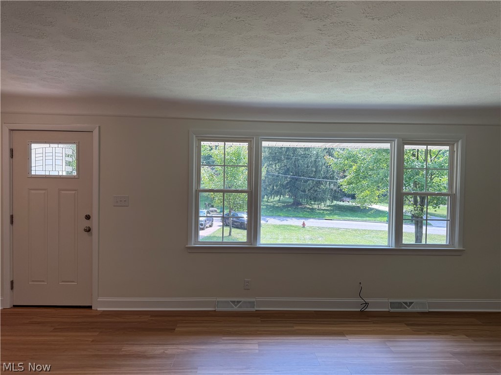 475 Meadowlane Road Seven Hills, OH 44131 - Photo 2 of 38 Front door and large picture window
