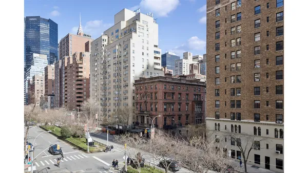 $3,750 | 10 Park Avenue, Unit 5H | Murray Hill