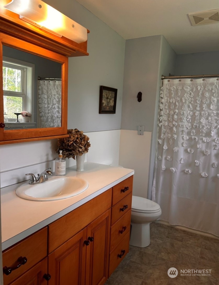 2015 Raymond South Bend Road Raymond, WA 98577 - Photo 30 of 36 Gallery Image 30