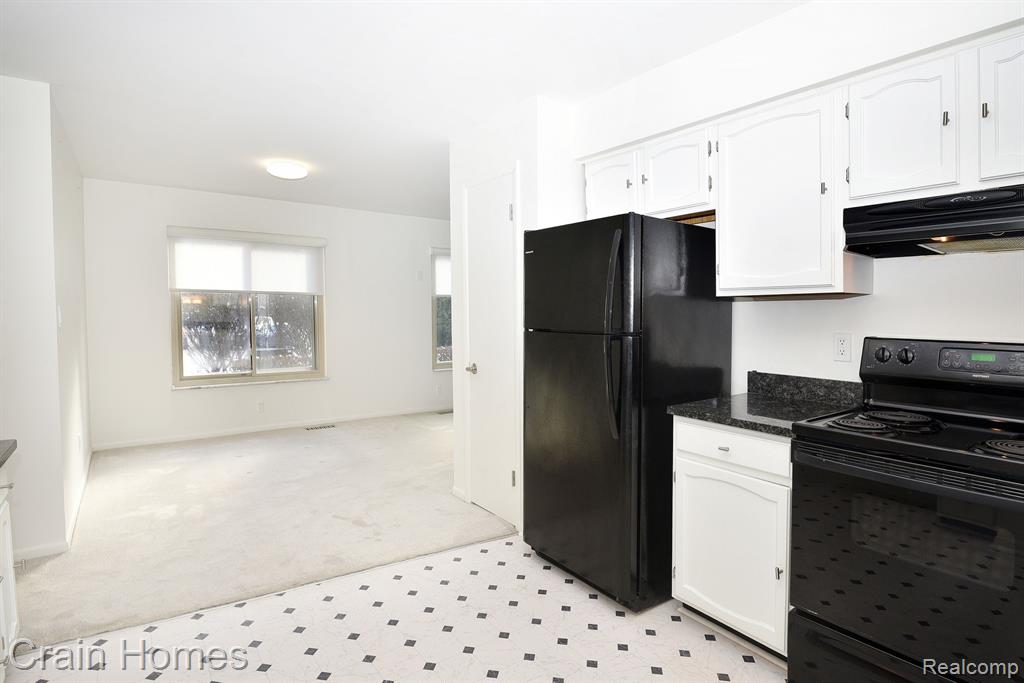 910 North Adams Road, Unit 2 Birmingham, MI 48009 - Photo 9 of 21