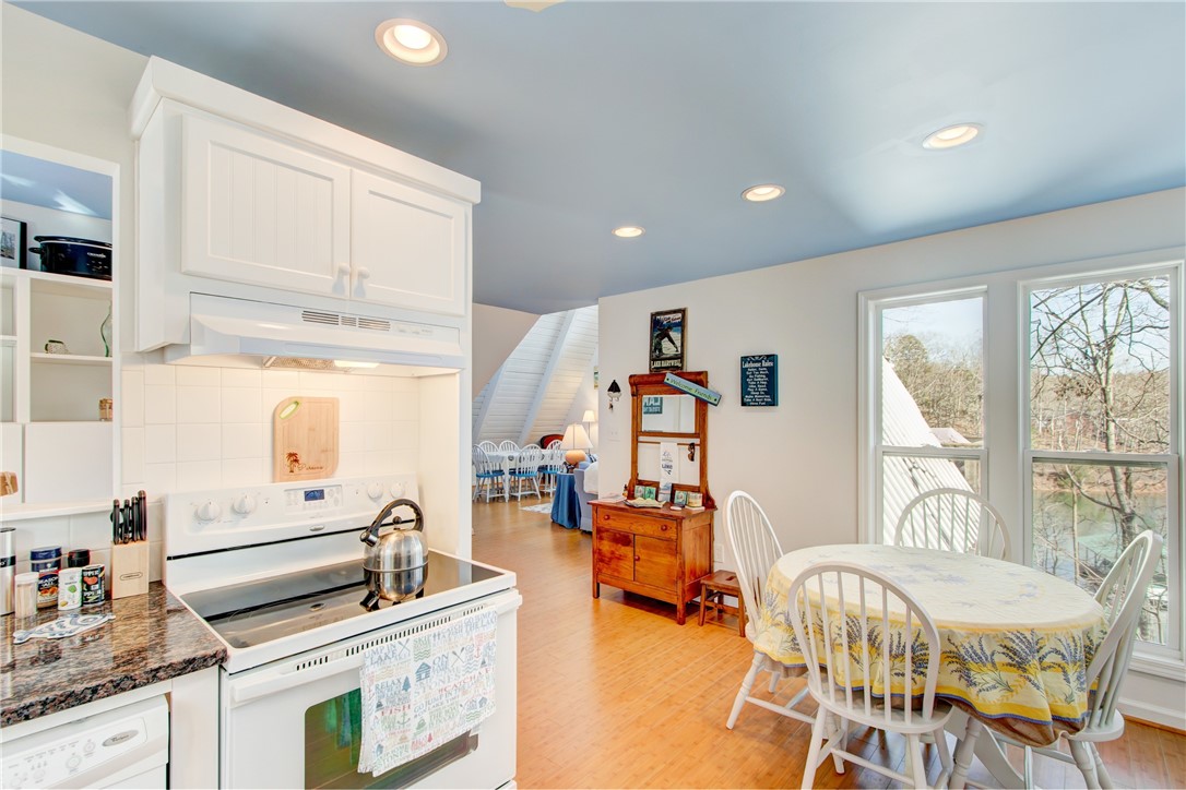 562 Reed Creek Point Hartwell, GA 30643 - Photo 19 of 32