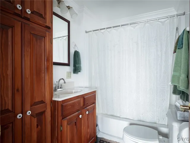 $750,000 | 13843 County Rte 123, Henderson, NY 13651