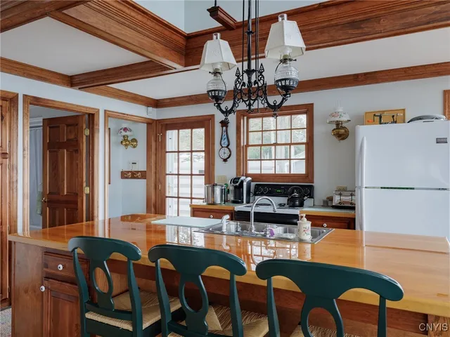 $750,000 | 13843 County Rte 123, Henderson, NY 13651