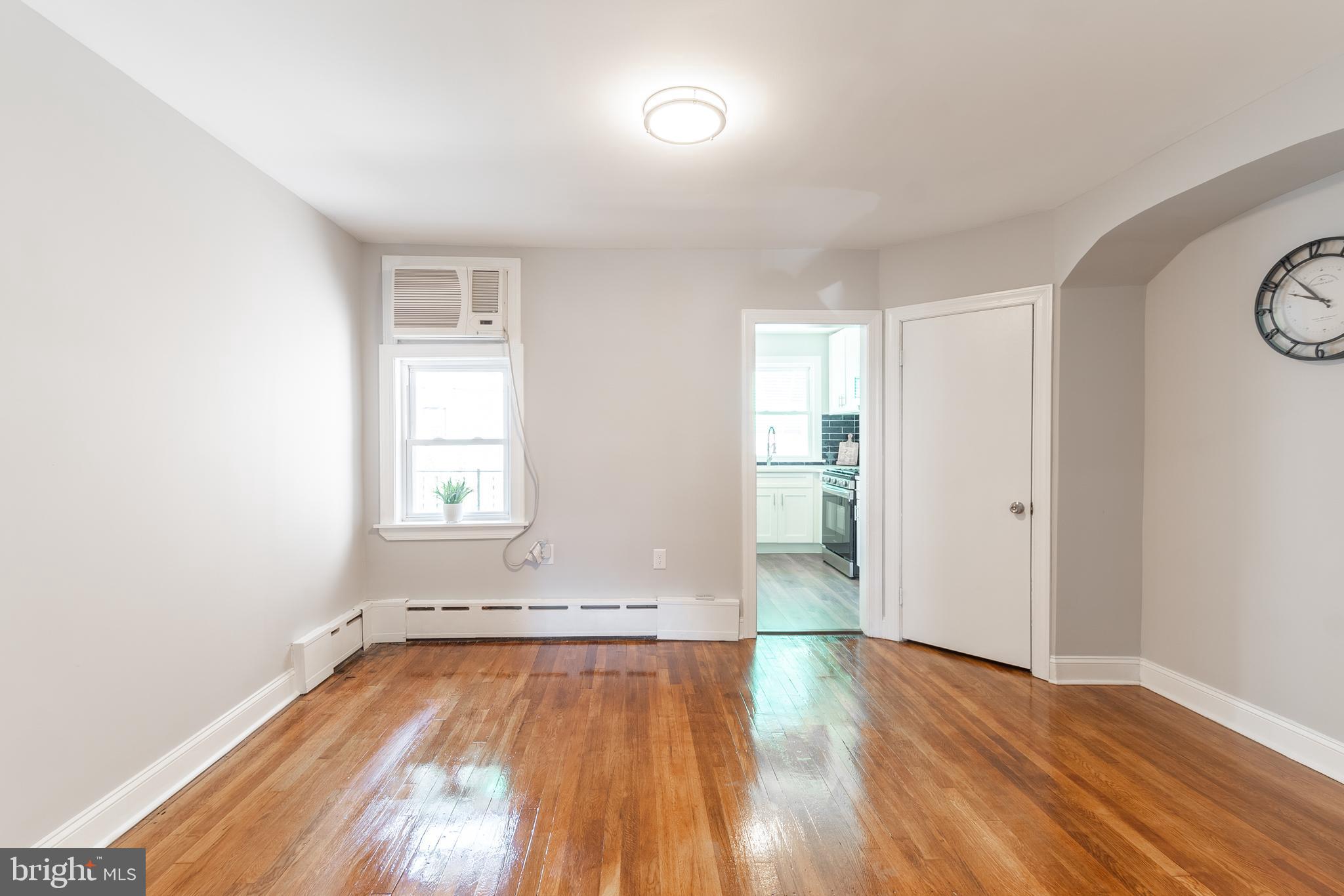 7247 Clinton Road Upper Darby, PA 19082 - Photo 8 of 30