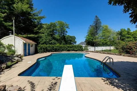 $849,900 | 129 Elm Street, Kingston, MA 02364