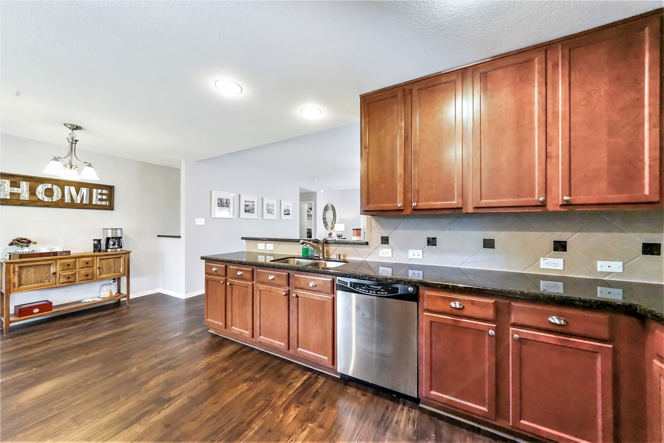 5224 La Rocco Way Alvin, TX 77511 - Photo 8 of 20