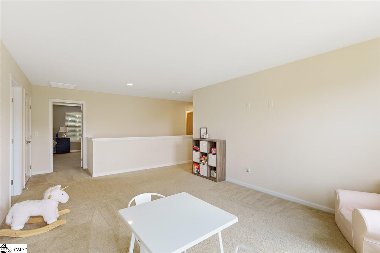308 Bucklebury Road Greer, SC 29651 - Photo 14 of 25 Gallery Image 14