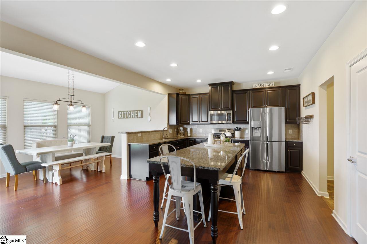 308 Bucklebury Road Greer, SC 29651 - Photo 8 of 25 Gallery Image 8
