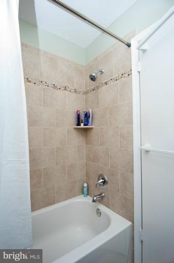 8124 Greeley Boulevard Springfield, VA 22152 - Photo 20 of 30 Bath