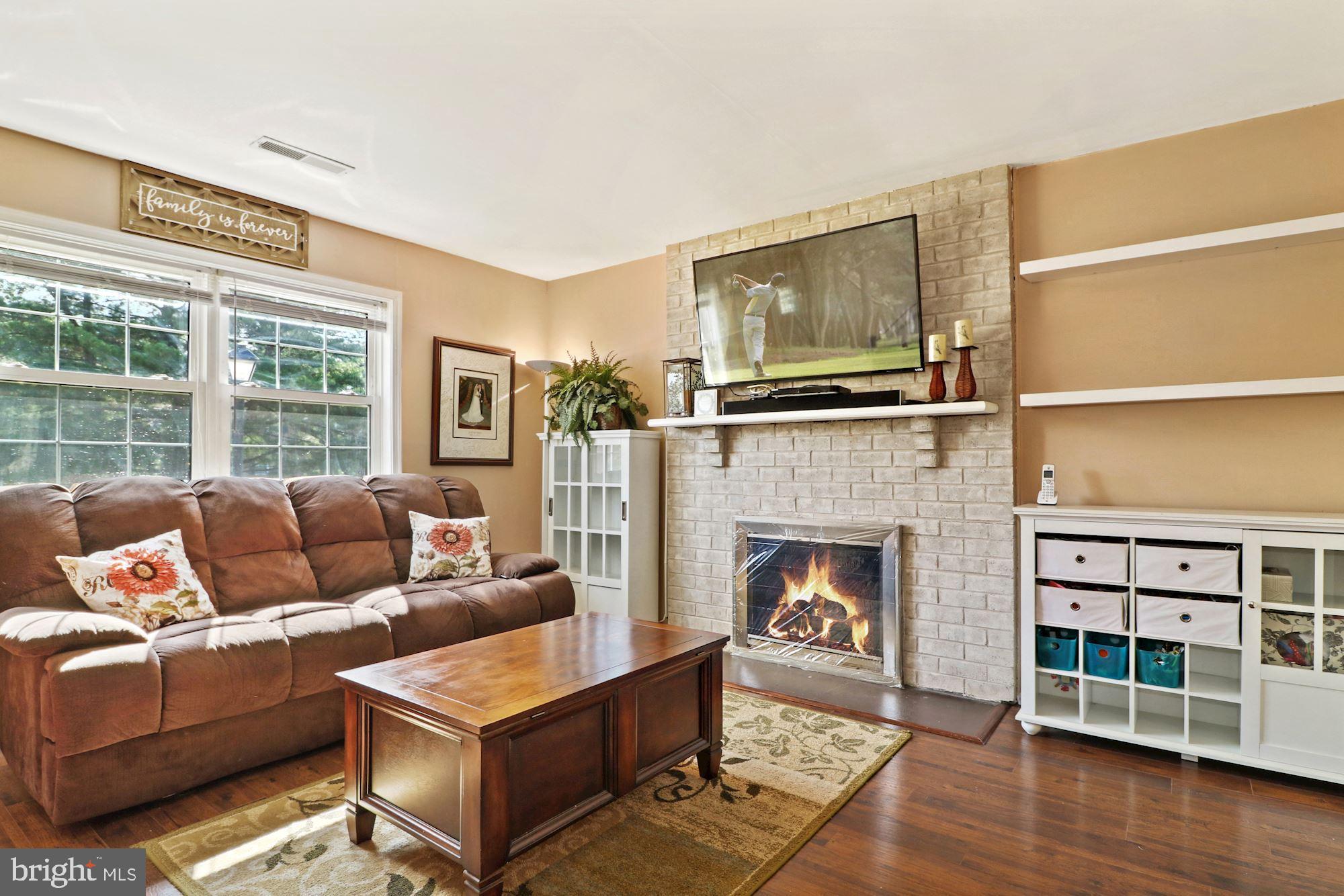 50 Eaves Mill Road Medford, NJ 08055 - Photo 7 of 24 Living Room