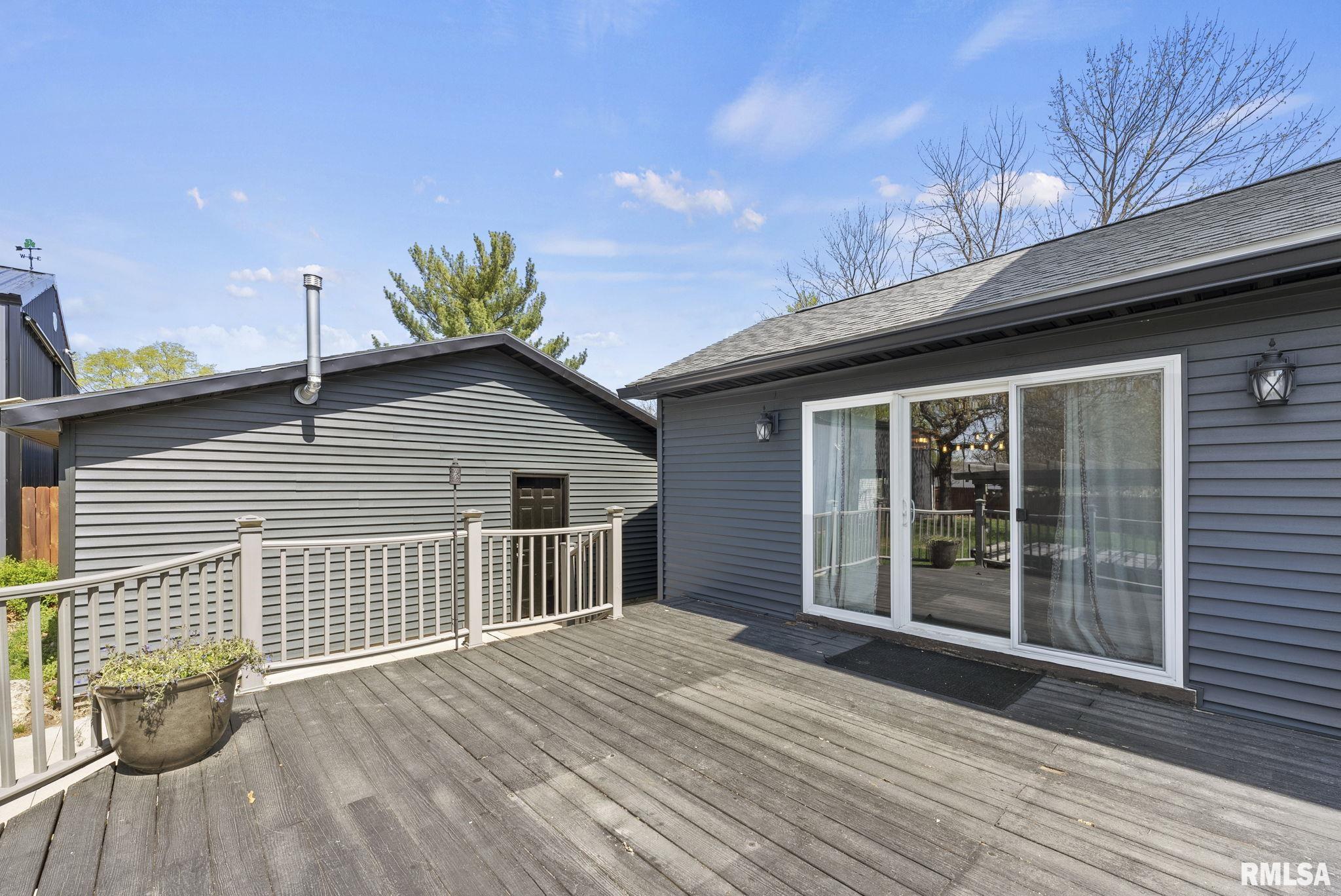 511 Washington Street New Boston, IL 61272 - Photo 11 of 27