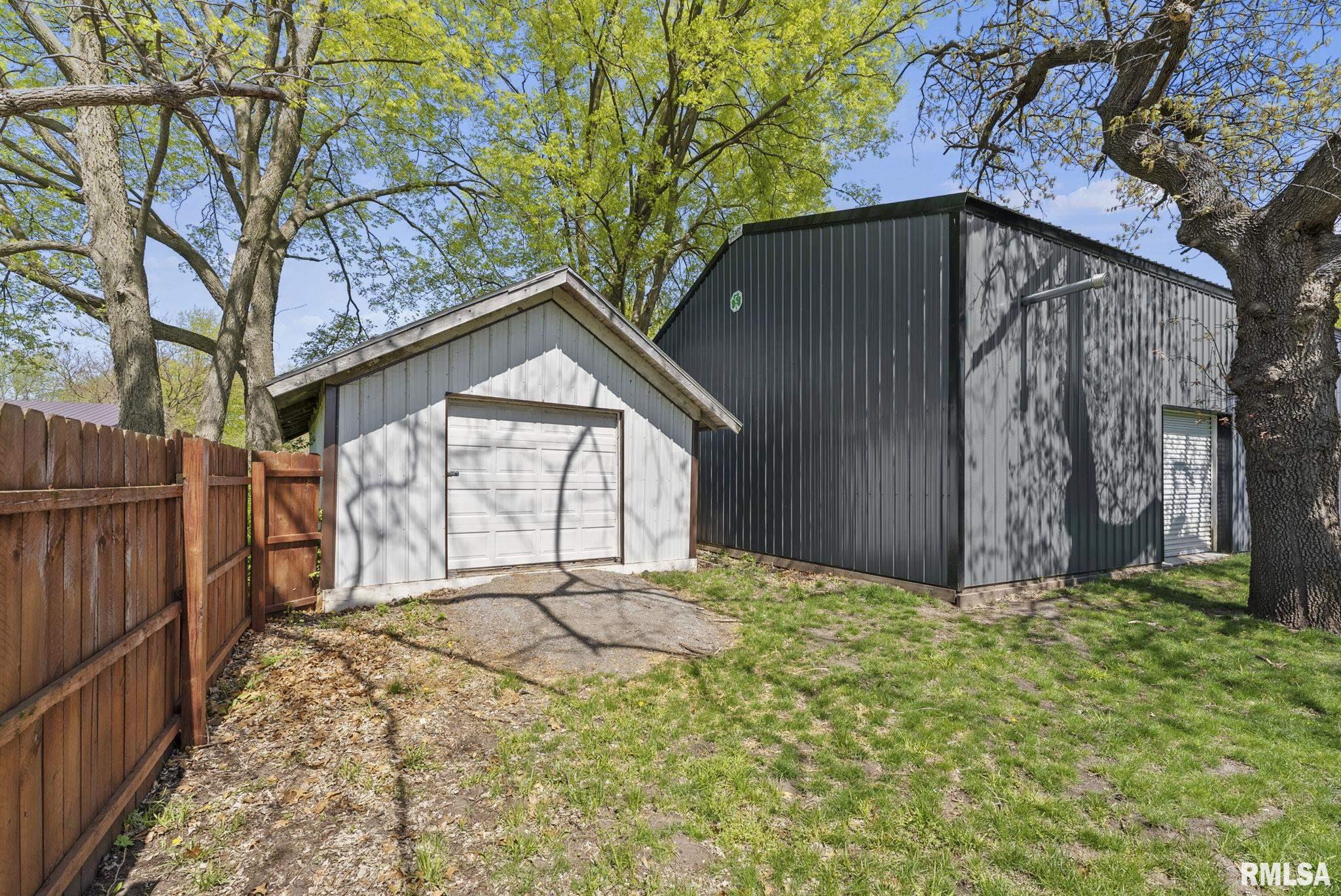 511 Washington Street New Boston, IL 61272 - Photo 8 of 27