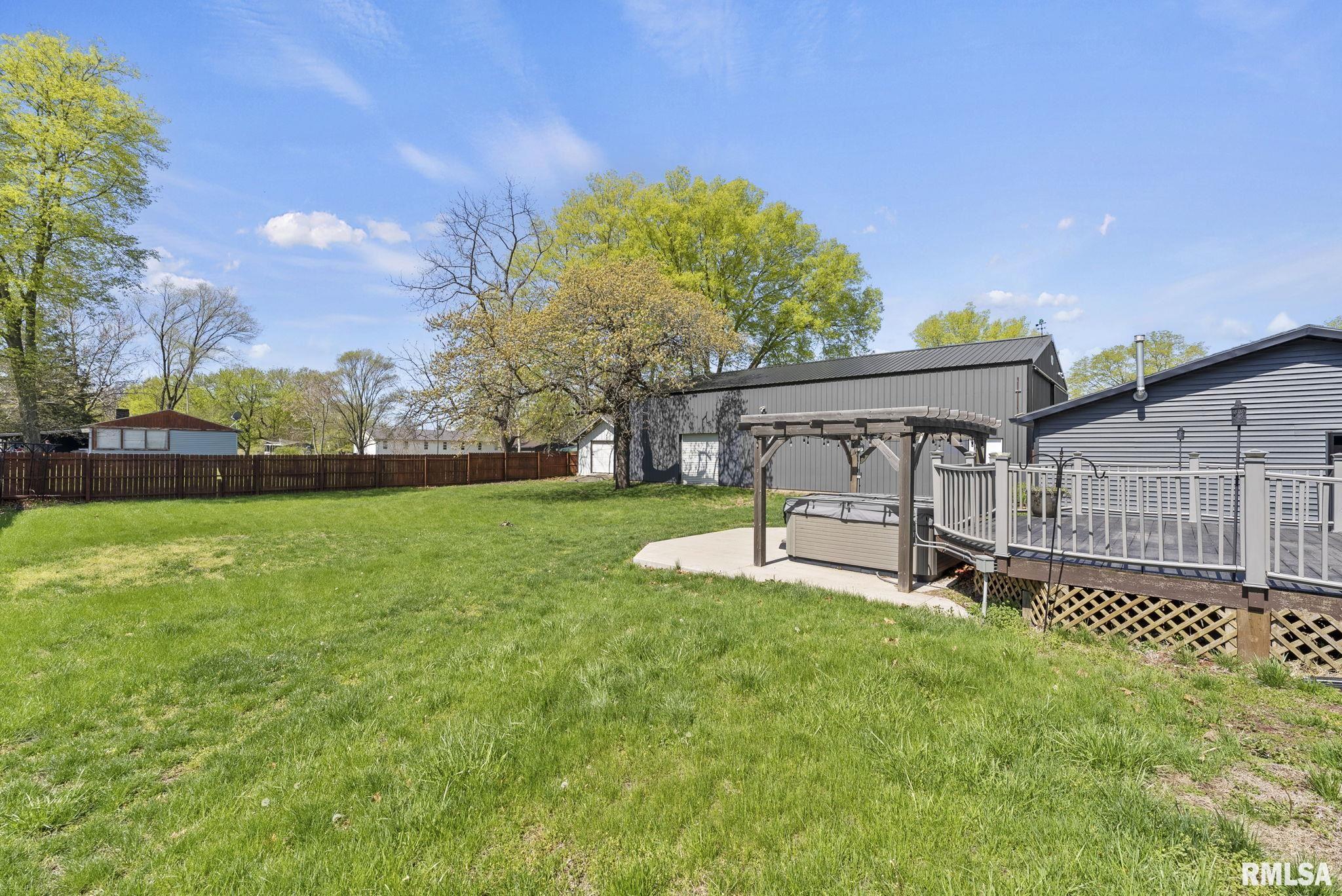 511 Washington Street New Boston, IL 61272 - Photo 9 of 27